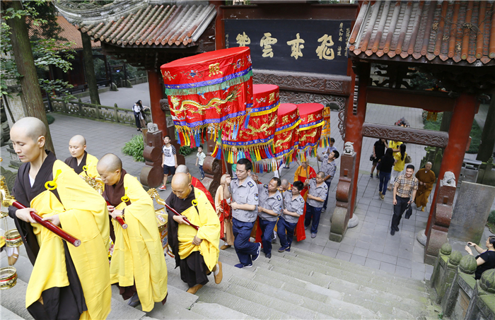 共开坛十余处佛殿,几乎涵盖寺院所有殿堂,其中在燃灯殿,蓥华祖师殿